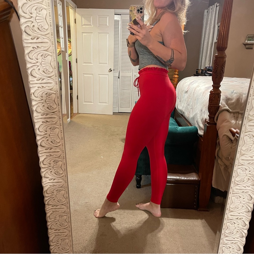 Celestine High Rise Scarlet Ruffle Leggings - Picture 2 of 15